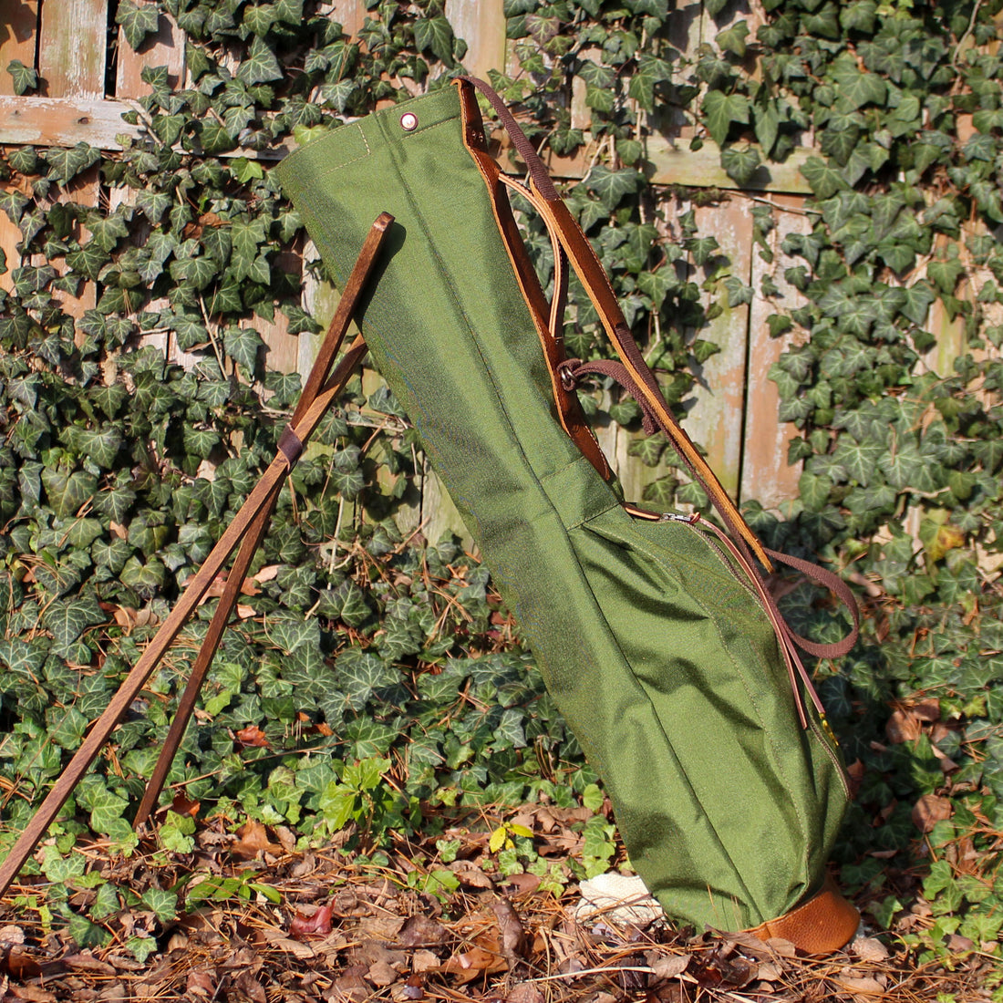 Sunday Golf Bag, Steurer Golf Bag, Steurer & Co., Hand made in Kentucky, Leather Goods, Hickory, Minimalist Golf, Minimalist Bag, Pencil Golf Bag, Leather Goods, Made in the USA