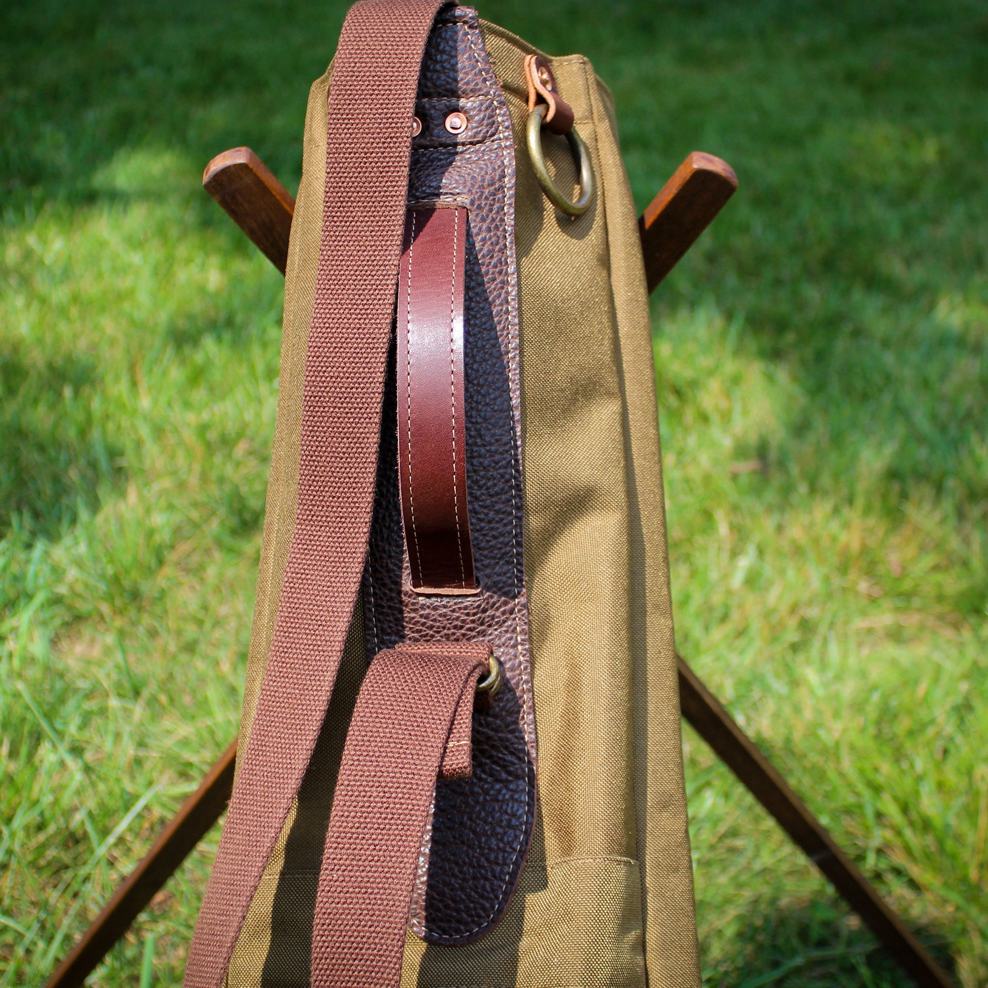 Sunday Golf Bag, Steurer Golf Bag, Steurer & Co., Hand made in Kentucky, Leather Goods, Hickory, Minimalist Golf, Minimalist Bag, Pencil Golf Bag, Leather Goods, Made in the USA