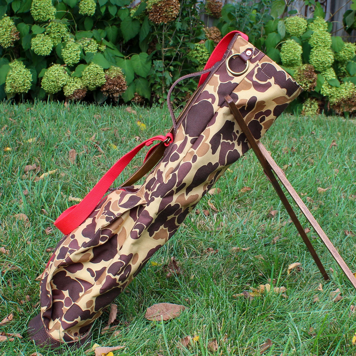 Duck Camo Cordura/Red/Bison Leather Trim Sunday Golf Bag