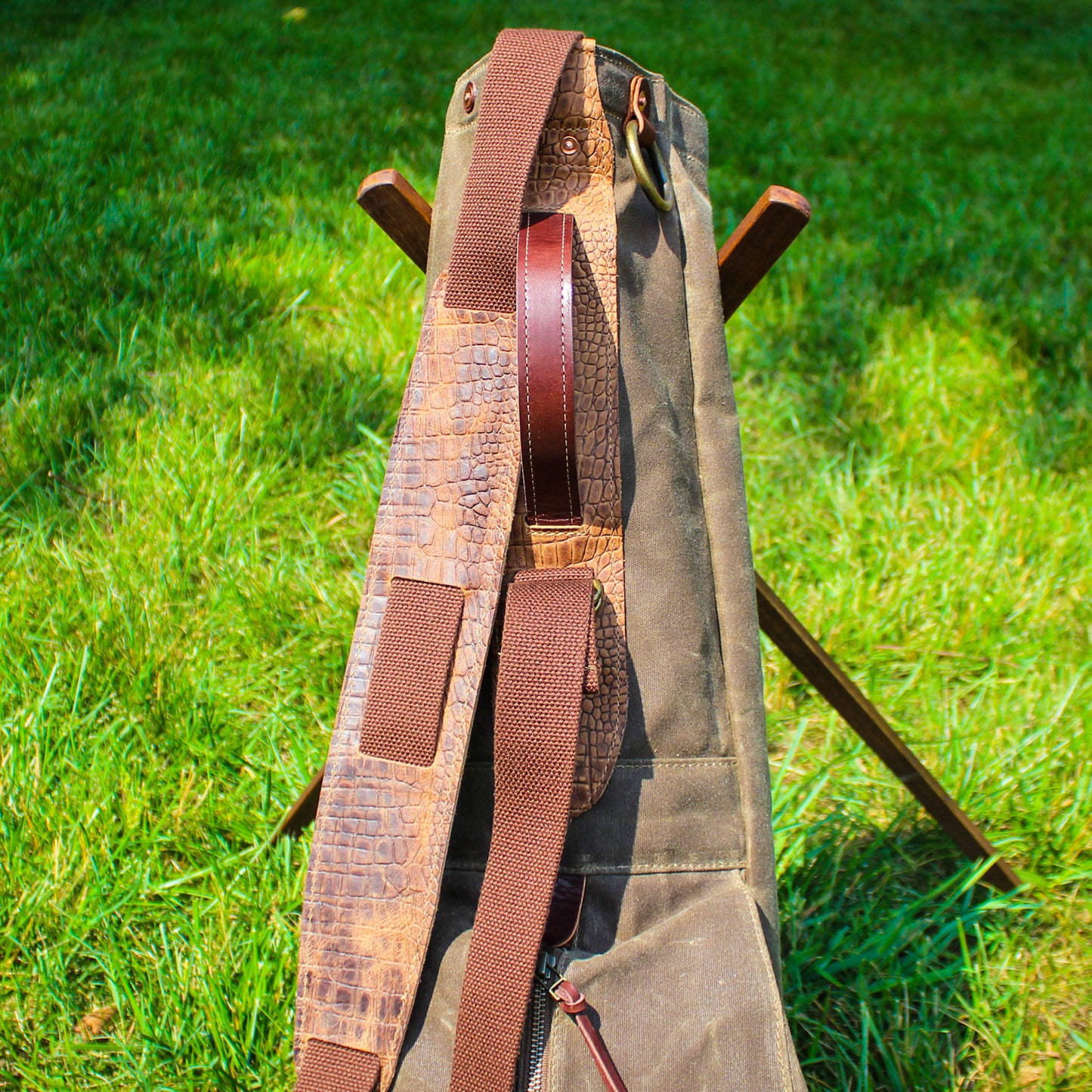 Sunday Golf Bag, Steurer Golf Bag, Steurer & Co., Hand made in Kentucky, Leather Goods, Hickory, Minimalist Golf, Minimalist Bag, Pencil Golf Bag, Leather Goods, Made in the USA