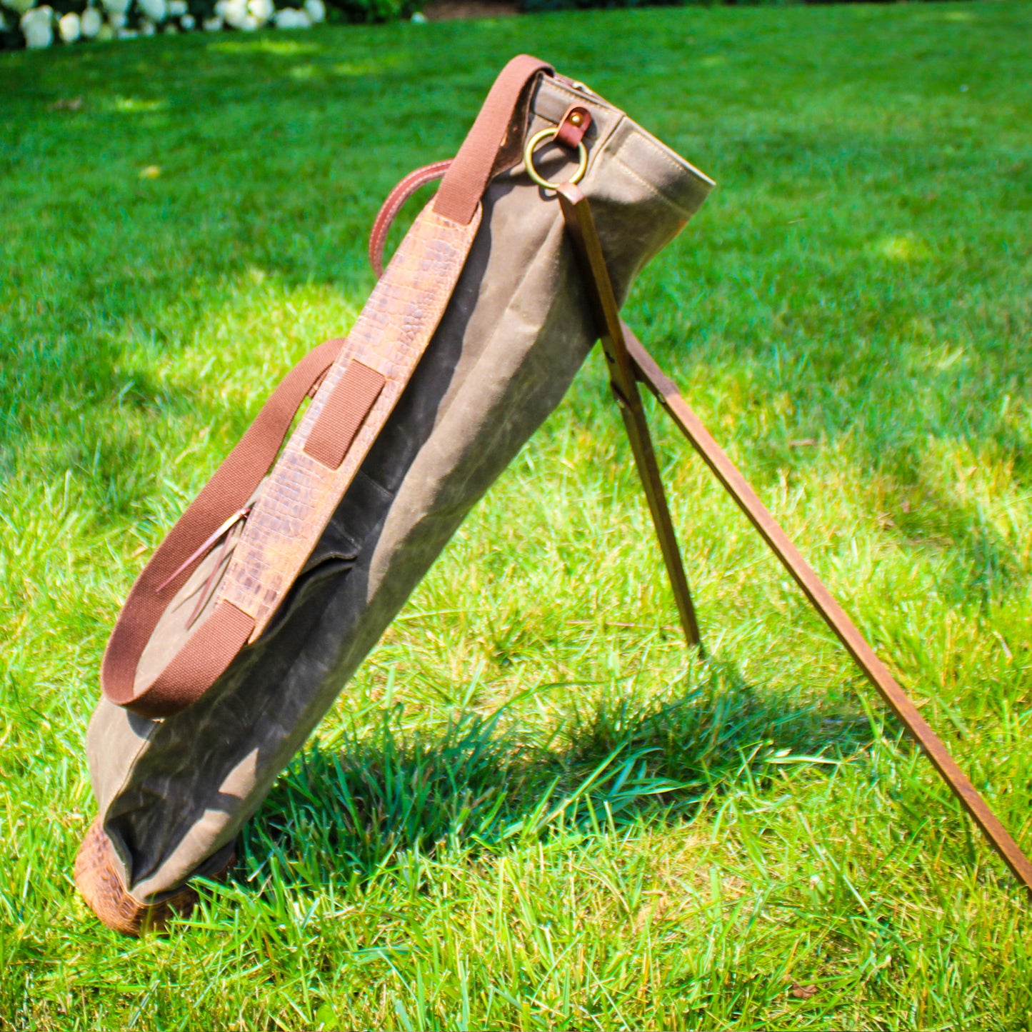 Sunday Golf Bag, Steurer Golf Bag, Steurer & Co., Hand made in Kentucky, Leather Goods, Hickory, Minimalist Golf, Minimalist Bag, Pencil Golf Bag, Leather Goods, Made in the USA