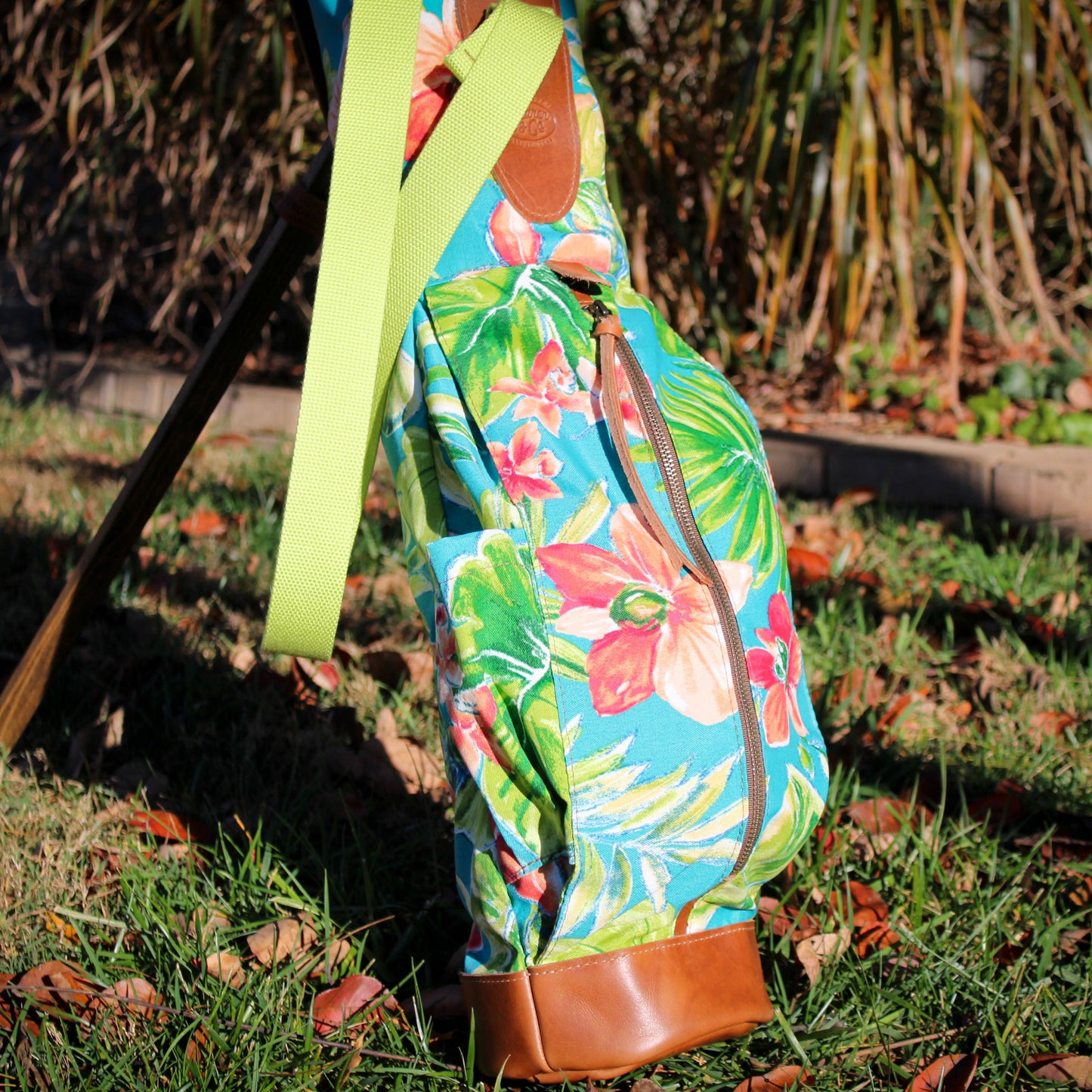 Lagoon Tropical Floral/Lime/Saddle Heritage Leather Trim Sunday Golf Bag