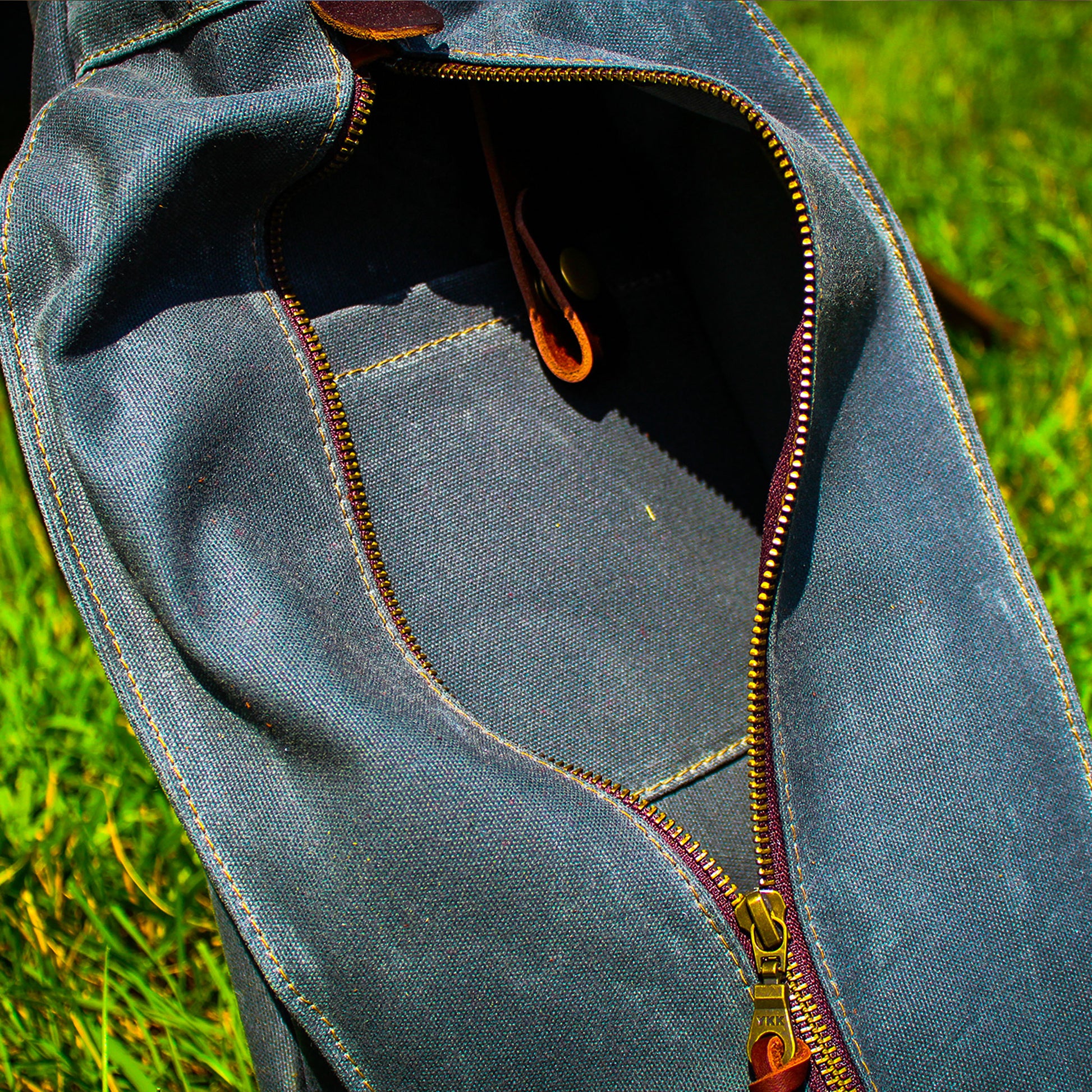 Sunday Golf Bag, Steurer Golf Bag, Steurer & Co., Hand made in Kentucky, Leather Goods, Hickory, Minimalist Golf, Minimalist Bag, Pencil Golf Bag, Leather Goods, Made in the USA